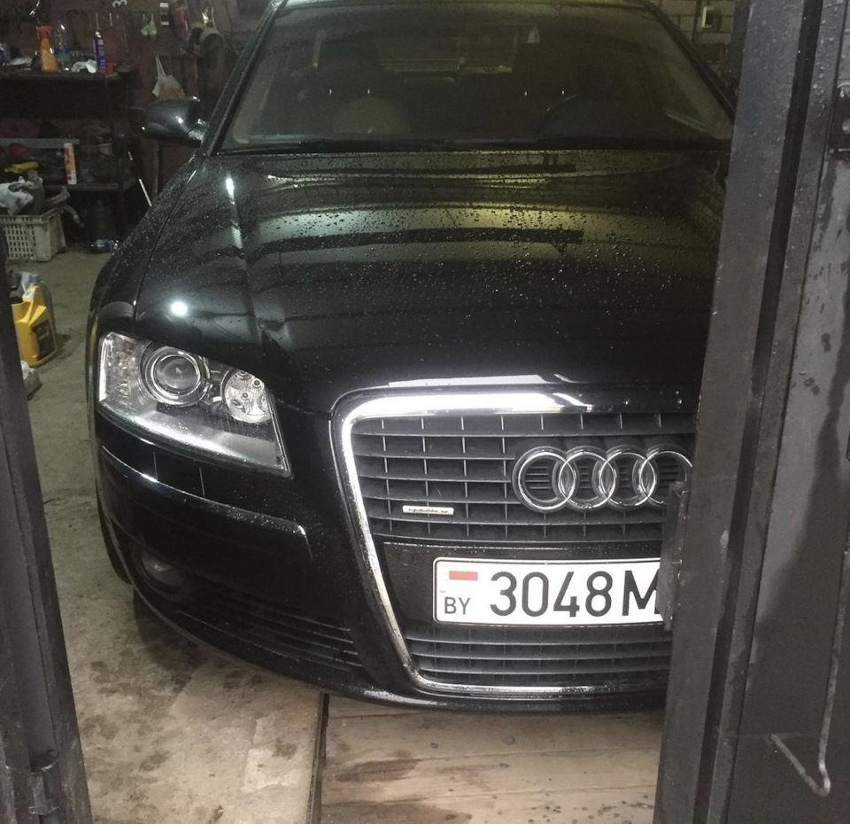 Фото в бортжурнале Audi A8 (D3)