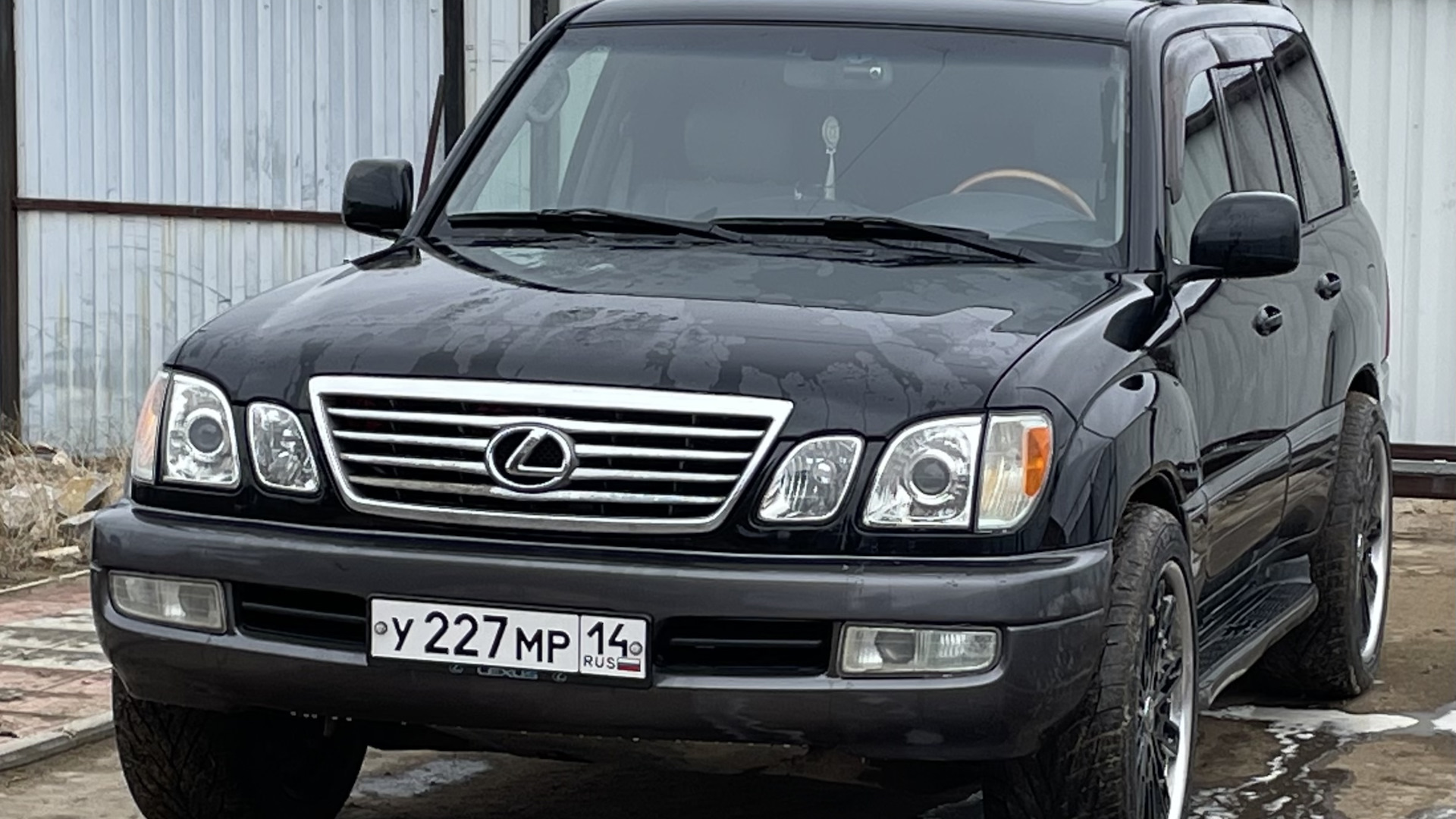 Lexus LX (UZJ100) 4.7 бензиновый 2004 | BLACK EGLSAN на DRIVE2