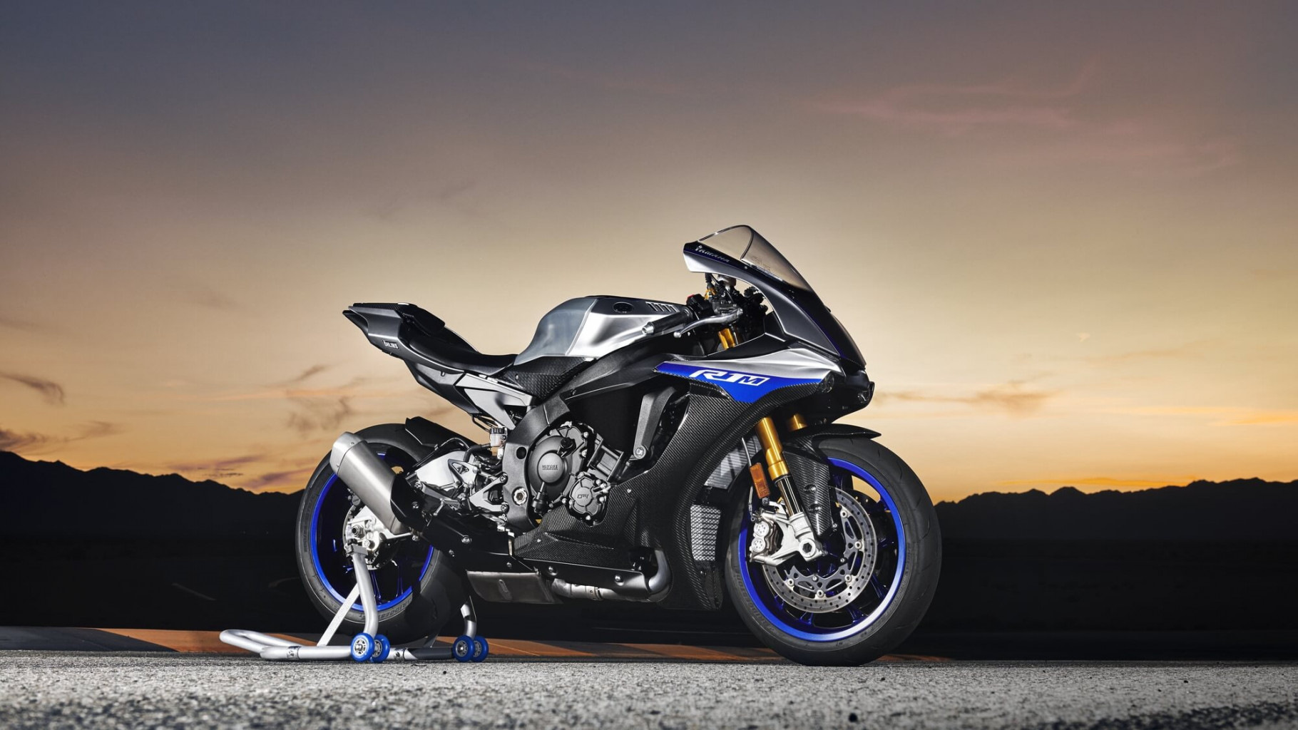 Yamaha r6 Sunset