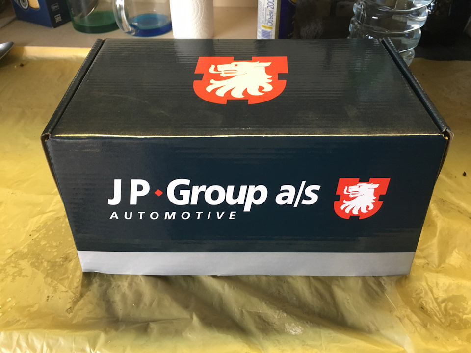 Замена бочка гур+промывка системы гур — Audi A4 (B5), 2,8 л, 1995 года ...