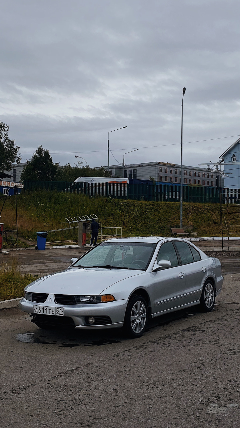 Квадратный номер спереди — Mitsubishi Galant (8G), 2,4 л, 2002 года |  нарушение ПДД | DRIVE2