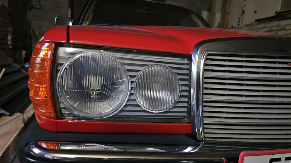 Фото в бортжурнале Mercedes-Benz W123