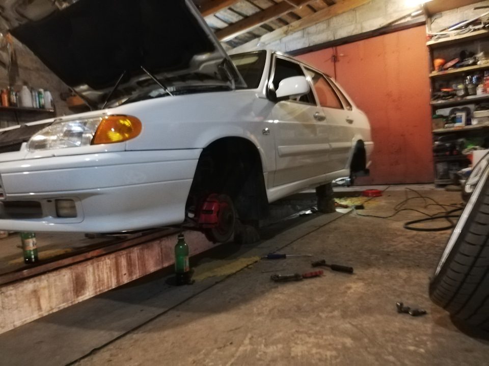 Тормоза, вы куда опять пропали а? — Lada 2115, 1,6 л, 2010 года ...