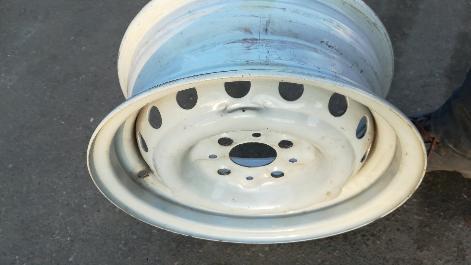 Покупка 3 бескамерных дисков от Ваз 2106 с ушками под колпак — Lada ...