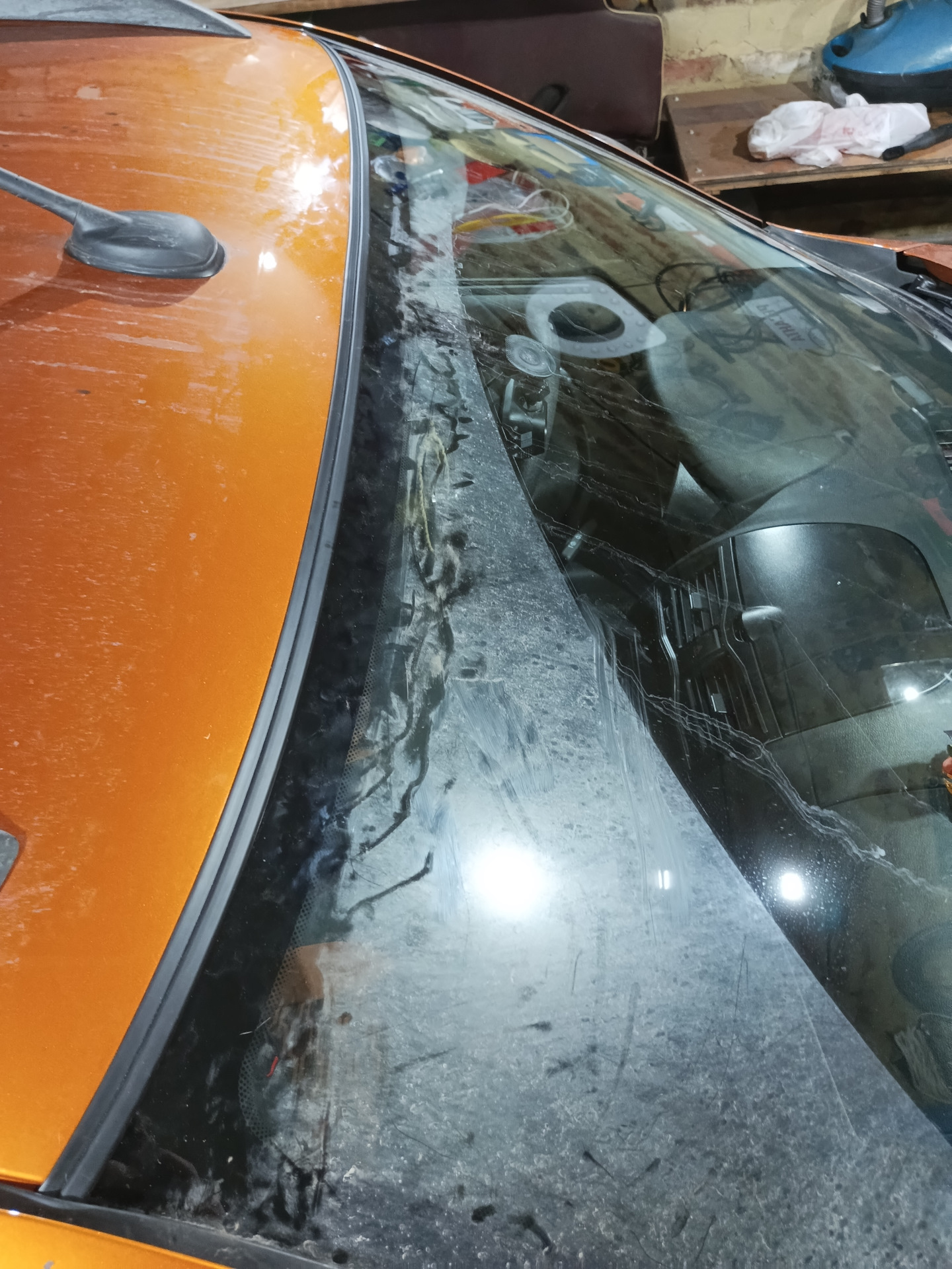 Резиновый уплотнитель на крышу — Lada Гранта Cross, 1,6 л, 2022 года ...