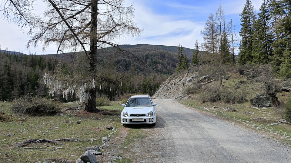 Машина на перевале Калкак — Subaru Impreza (GD/GG)