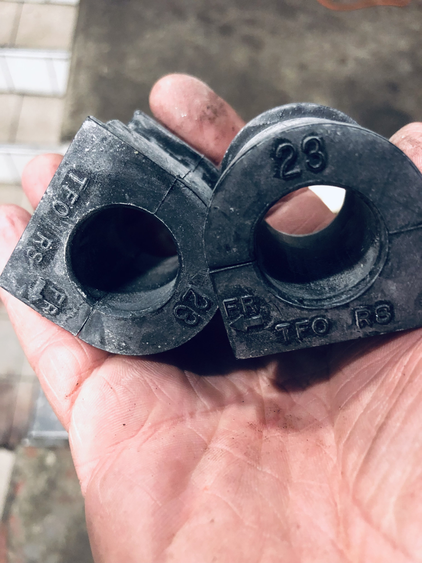 Те самые редкие втулки стабилизатора 23мм Honda — Honda Fit (2G), 1,5 л ...