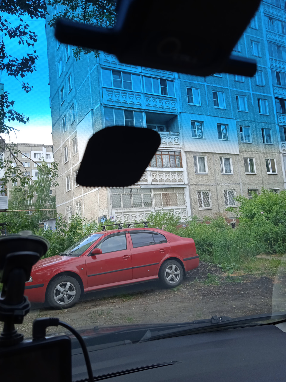 Клеим зеркало заднего вида к лобовому стеклу — Ford Focus II Wagon, 1,8 ...