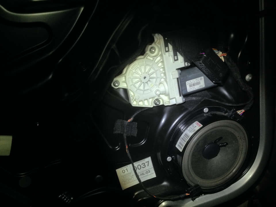 уложил проводку — Volkswagen Passat Variant (B6)