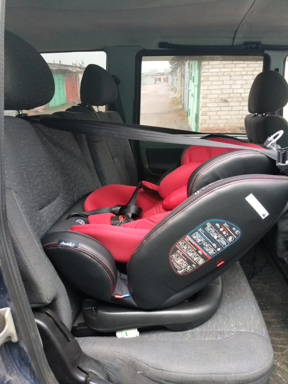 Крепление isofix — УАЗ Patriot, 2,3 л, 2011 года | тюнинг | DRIVE2