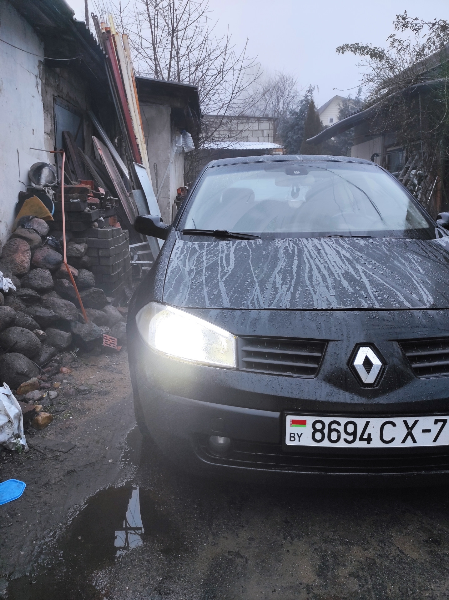 Собственная самопроизвольная жизнь замка багажника — Renault Megane II, 1,9  л, 2003 года | наблюдение | DRIVE2