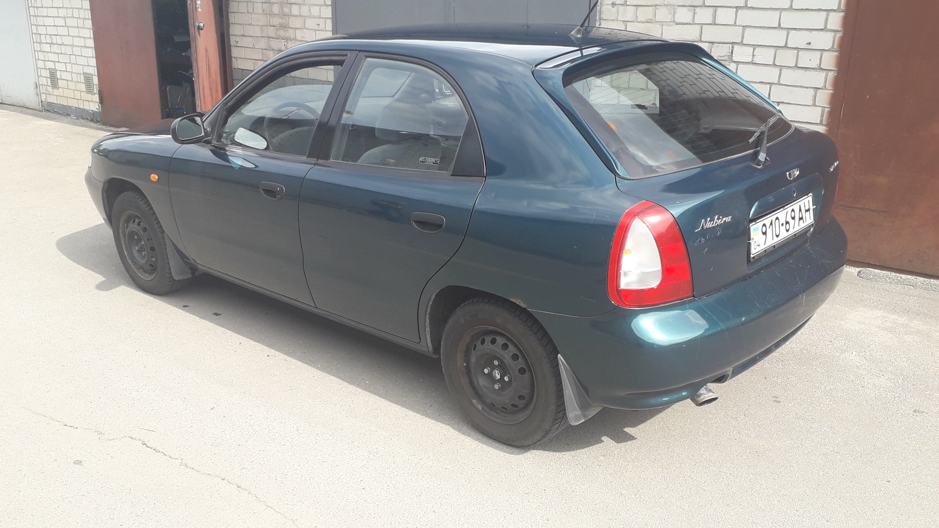 Daewoo Nubira I 1.6 бензиновый 1998 | Хетчбэк на DRIVE2