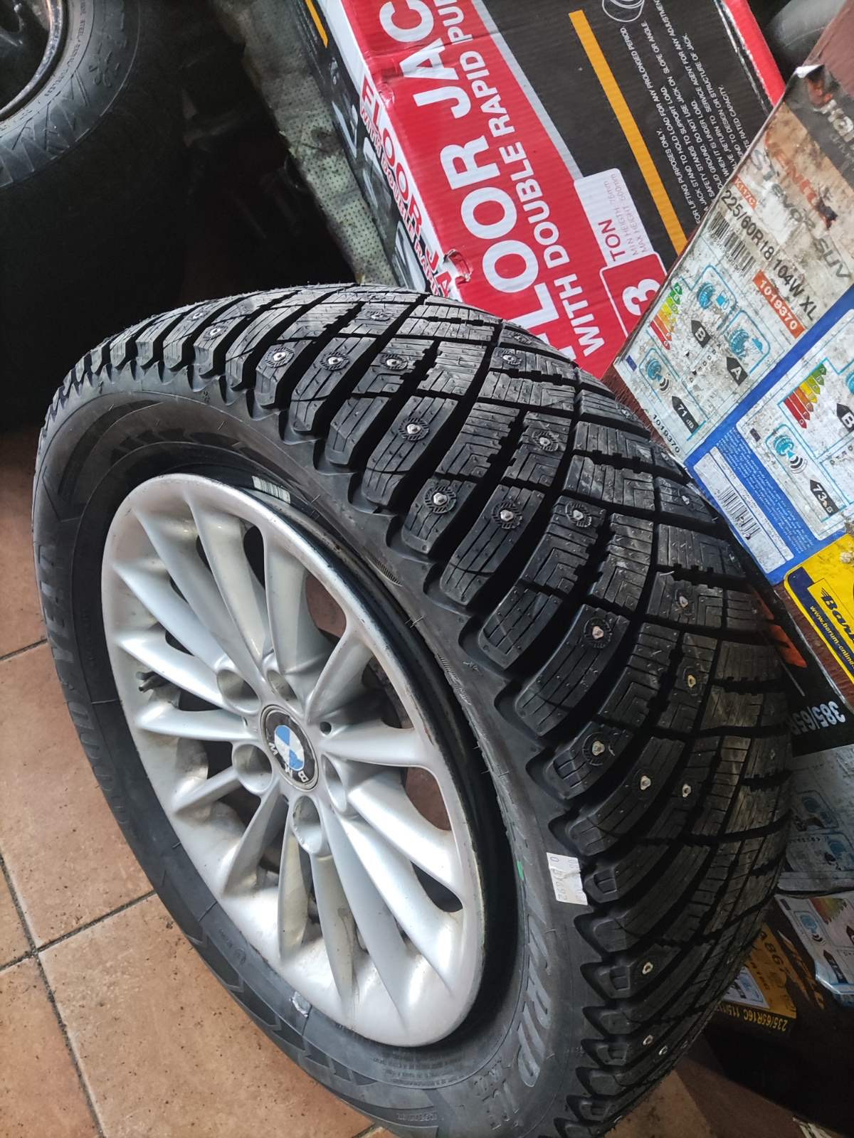 Резина Goodyear UltraGrip Ice Arctic — BMW 5 series (E39), 2,5 л, 1999 ...