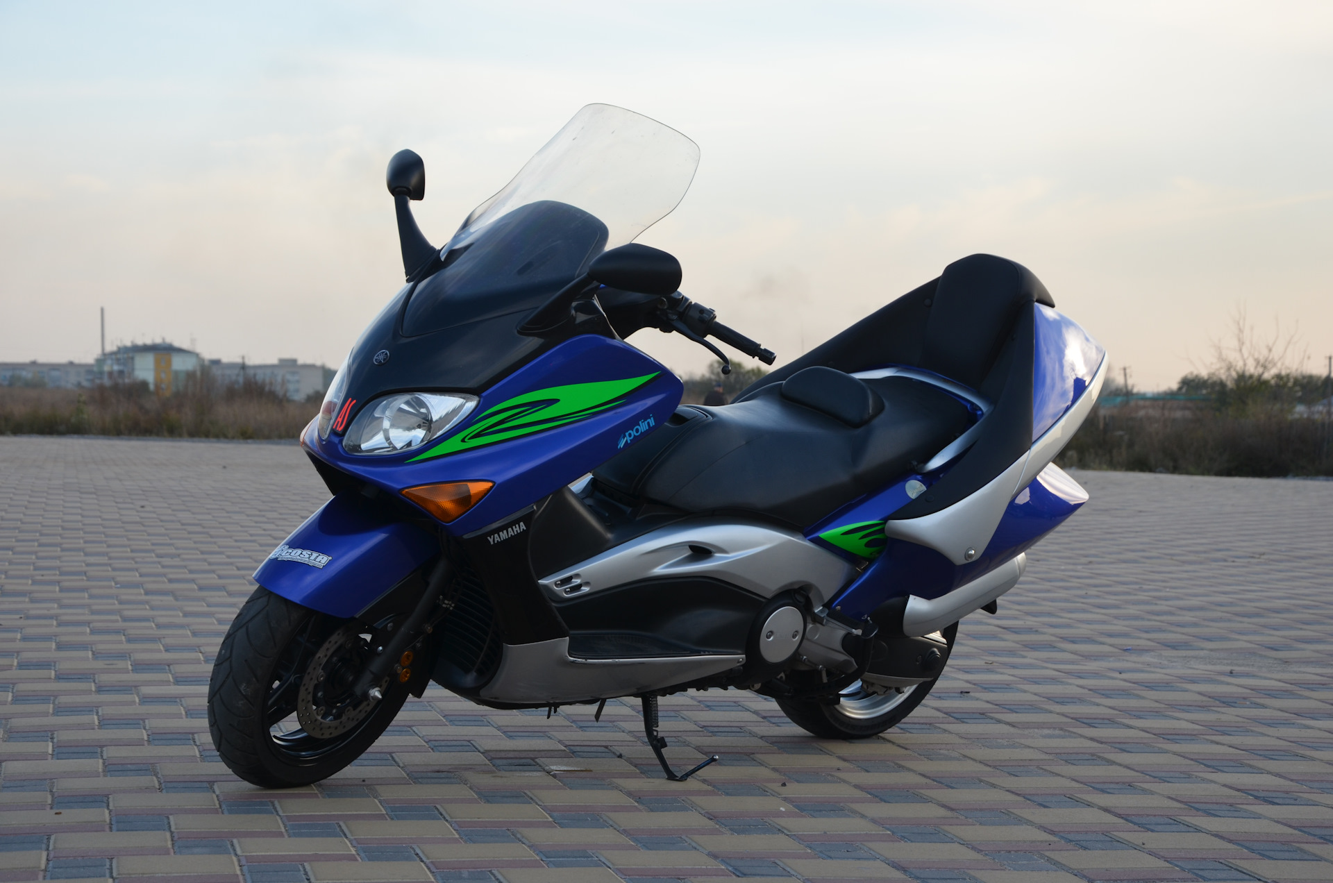 Max 500. Ямаха т-Макс 500. Yamaha t Max 500. Ямаха т Макс линзы. Anaflex Max 500.