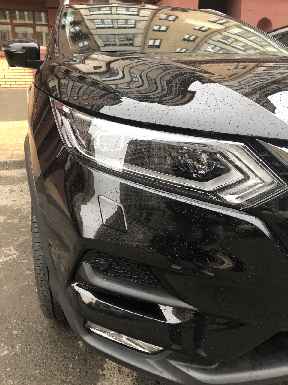 Локальный окрас переднего бампера — Nissan Qashqai (2G), 2 л., 2021 ...