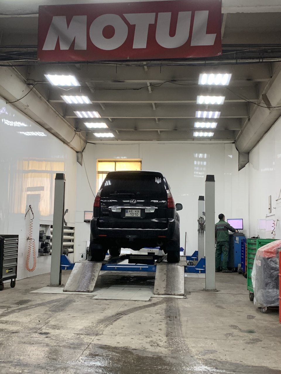 Фото в бортжурнале Lexus GX (UZJ120)