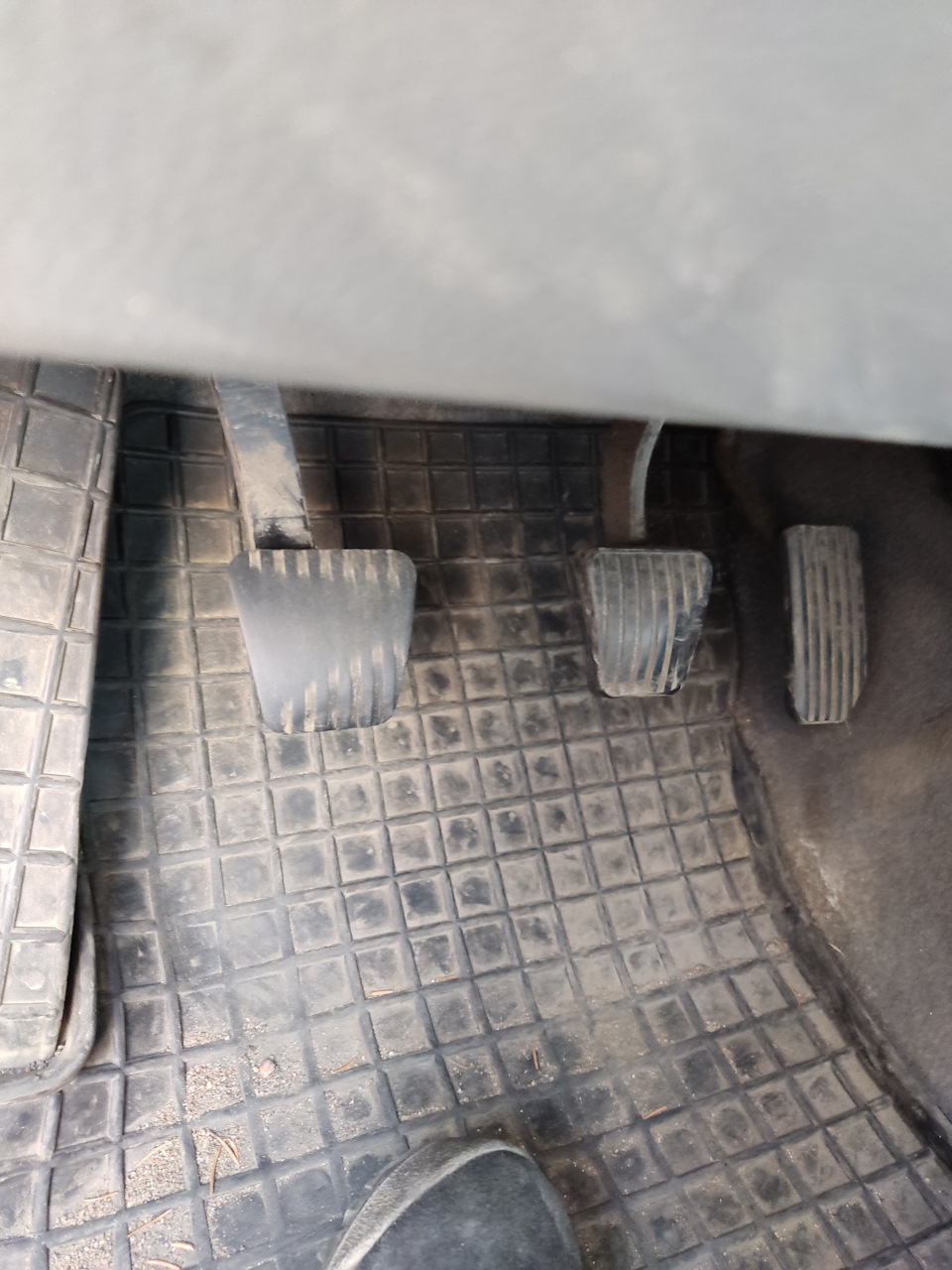 Накладка на педаль сцепления — Chevrolet Lacetti 5D, 1,4 л., 2008 года ...