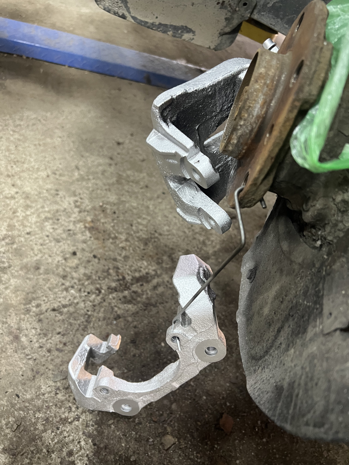 Тормозные диски, колодки в круг — BMW X5 (E70), 3 л, 2012 года ...