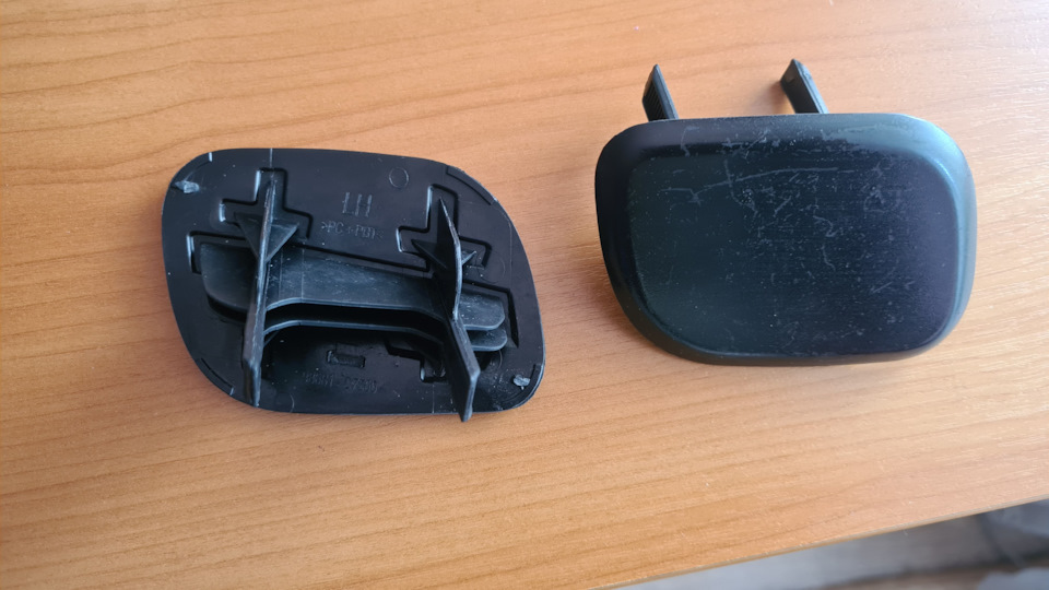 98681d7500 98682d7500 — Hyundai Tucson (TL). Запчасти на фото: 98681D7500, 98682D7500