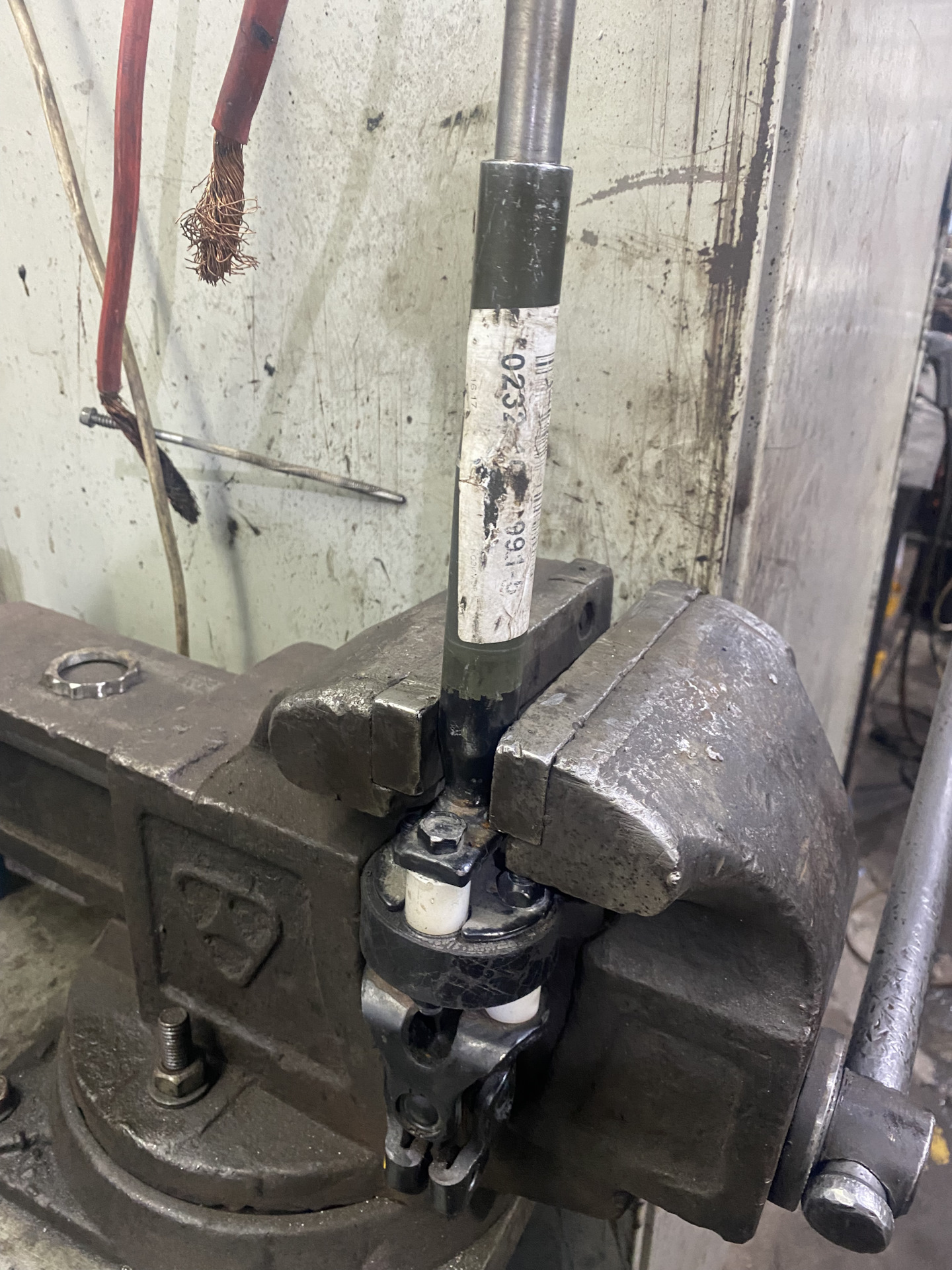 Замена карданчика рулевой колонки — Nissan Teana (J31), 2,3 л, 2006 ...