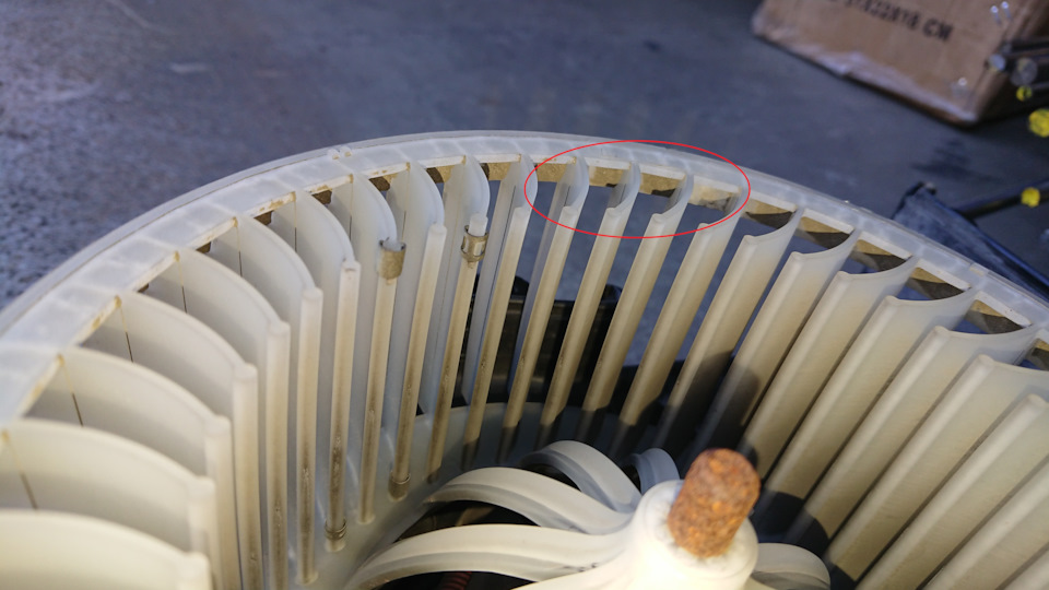 Чистка вентилятора печки поло седан 2013 — Volkswagen Polo Sedan, 1,6 л ...