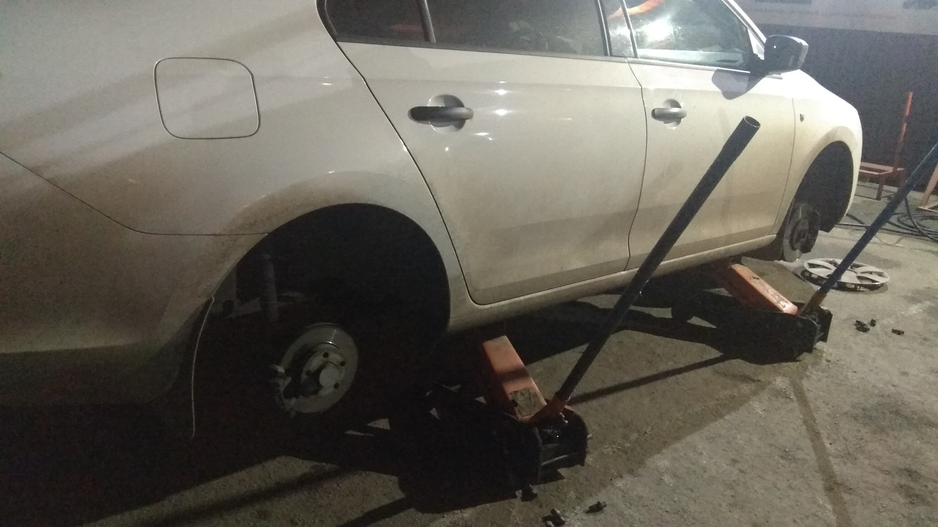 Как снять бардачок дэу джентра - 88 фото