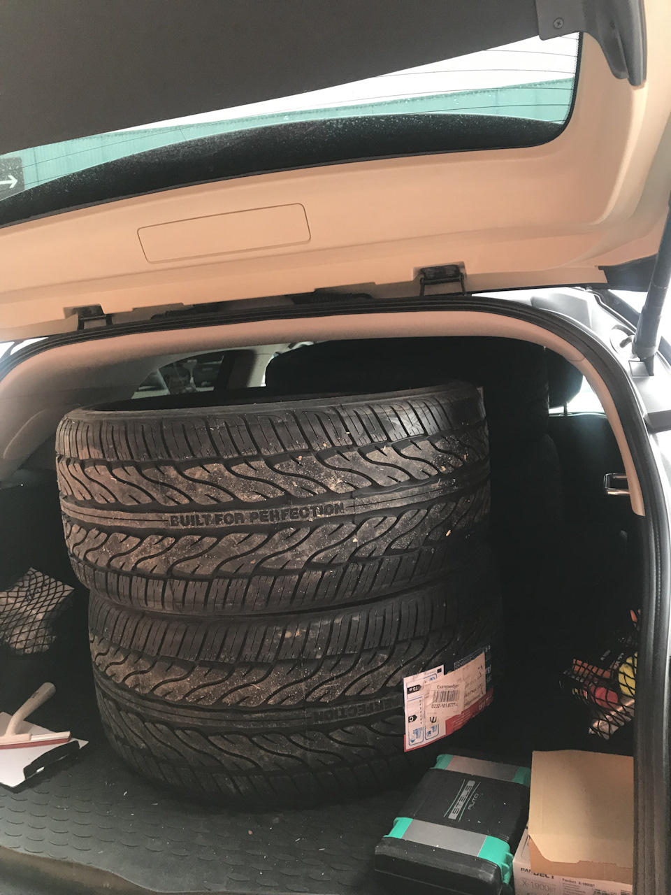 Zeta azura 285/35 r22 — Infiniti FX (2G), 3,7 л, 2011 года | шины | DRIVE2