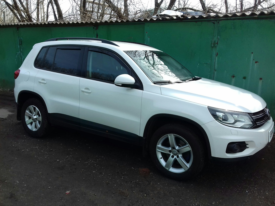 Диски и шины — Volkswagen Tiguan (1G), 2 л, 2011 года | колёсные диски ...
