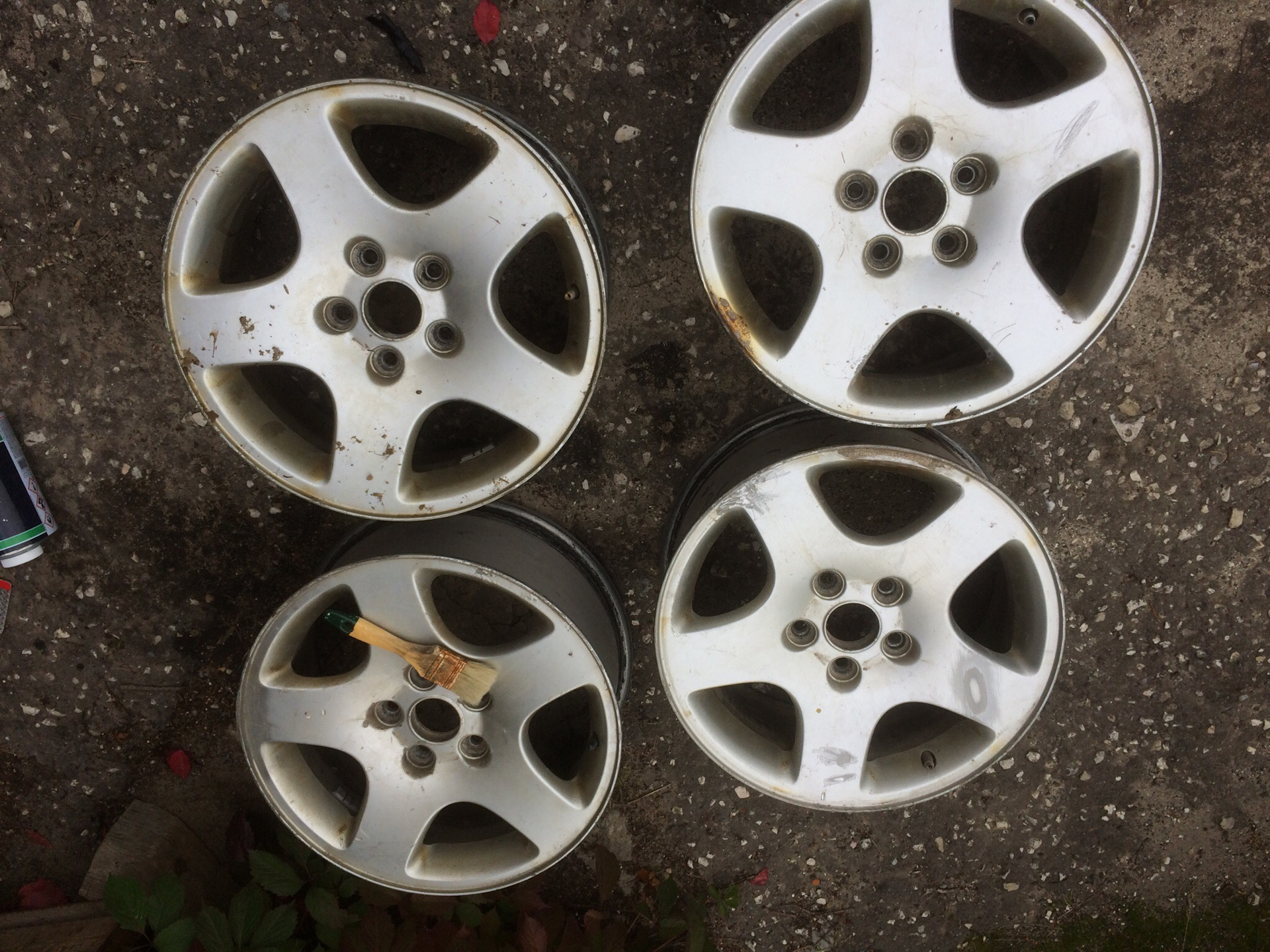 Литье. Авито запчасти диски. Всмпо пантера r17 4х100. Диски на уаз 469 r16. Диски hyundai elantra r15.