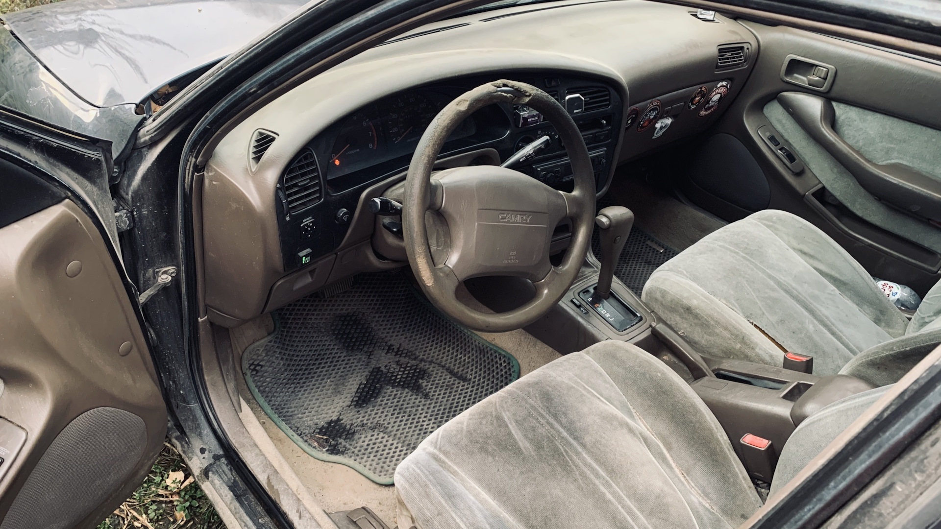 Toyota Camry (XV10) 2.2 бензиновый 1993 | на DRIVE2