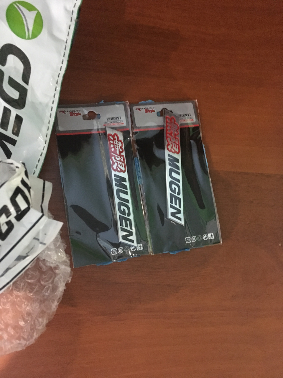 Шильды уже с авито. — Honda Civic 4D (8G)