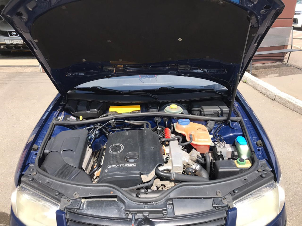 Коммутатор VW Passat B5 1.8 Т 8D0 905351 — Audi A8 (D4), 4,2 л, 2012 ...