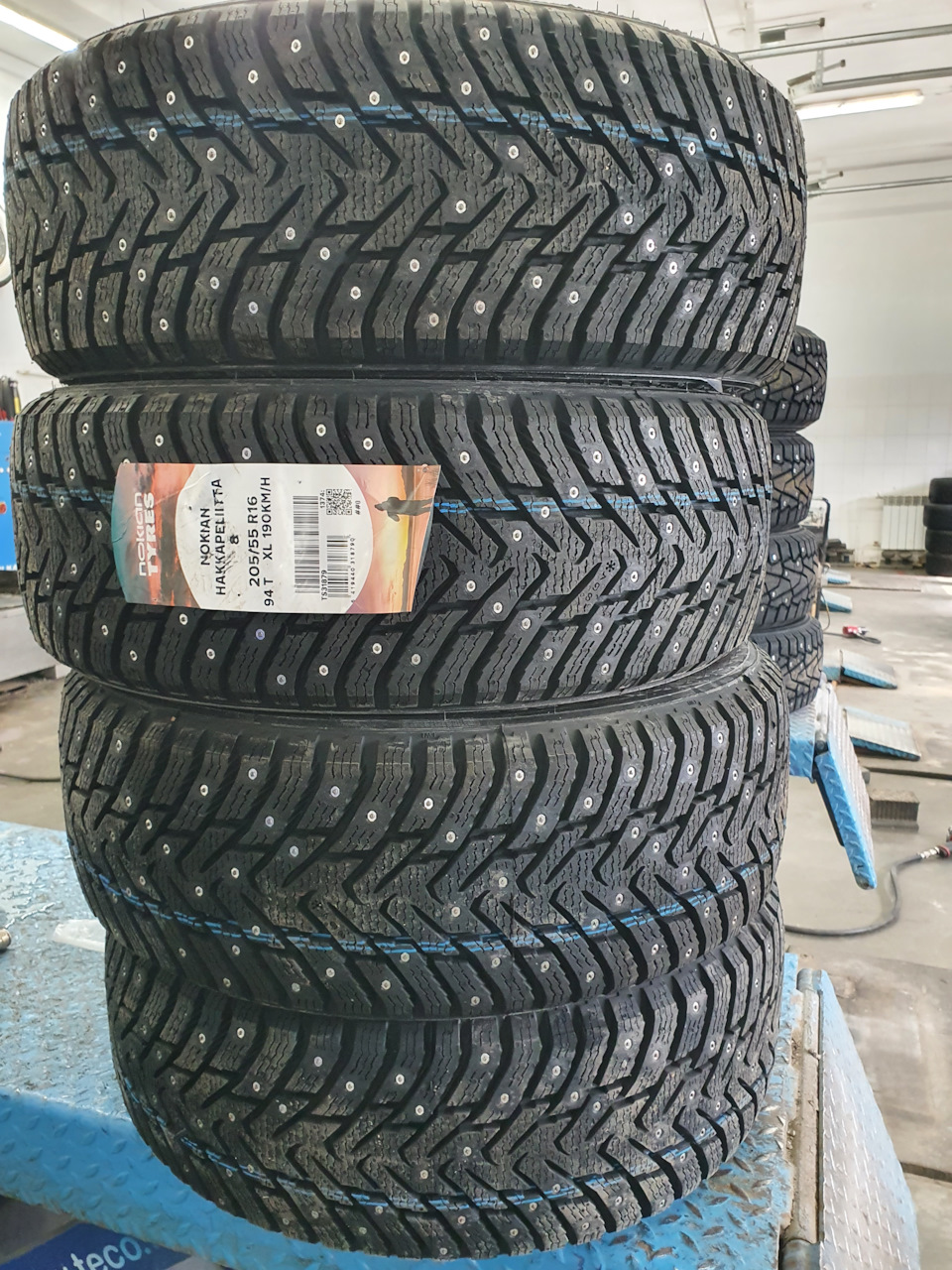 Nokian hakkapeliitta 8 205 60. Nokian hakkapeliitta 8 205 60