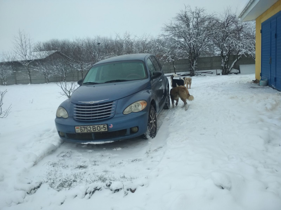 А всего то хотел поменять ремень и натяжной ролик))). — Chrysler PT ...