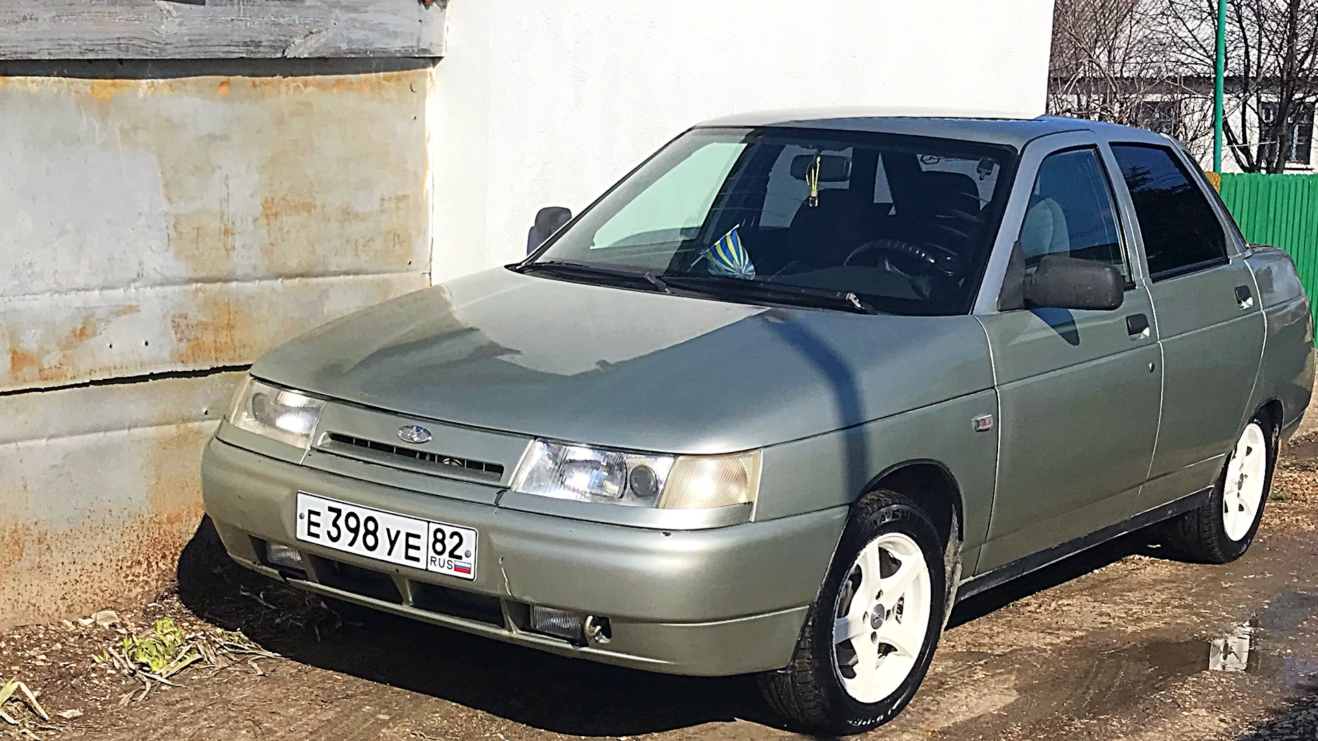 Lada 21104 1.6 бензиновый 2007 | Волчок 1.6 на DRIVE2