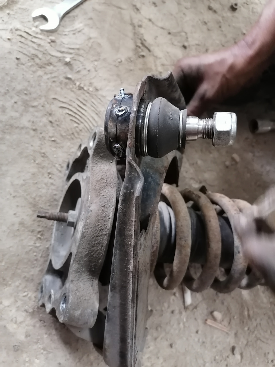 Хотел поменять шрус и . Просто писец. — Chrysler Sebring (2G), 2,4 л ...