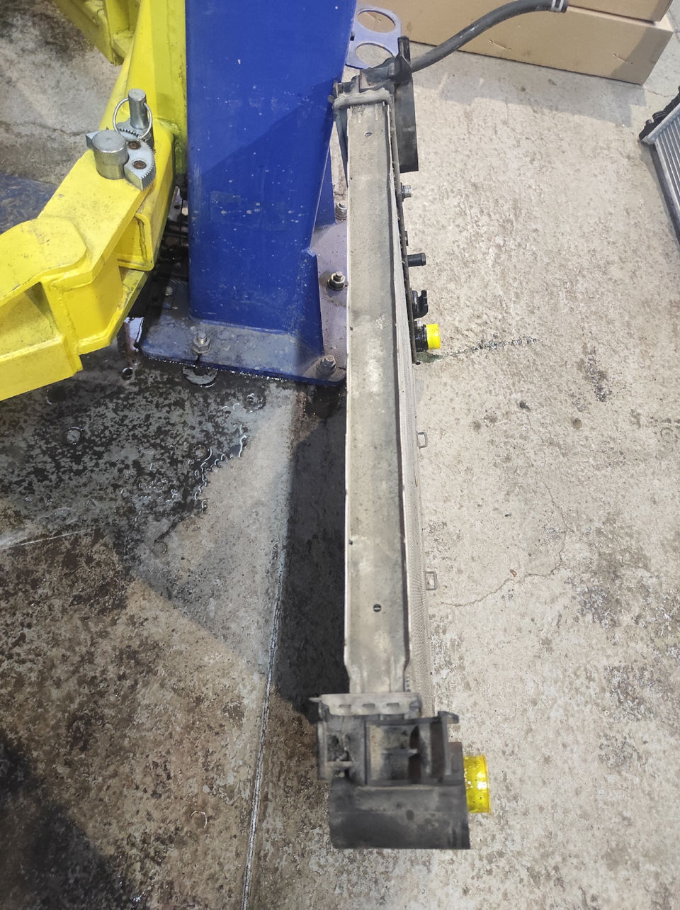 Оригинал — Mercedes-Benz CL (W215)