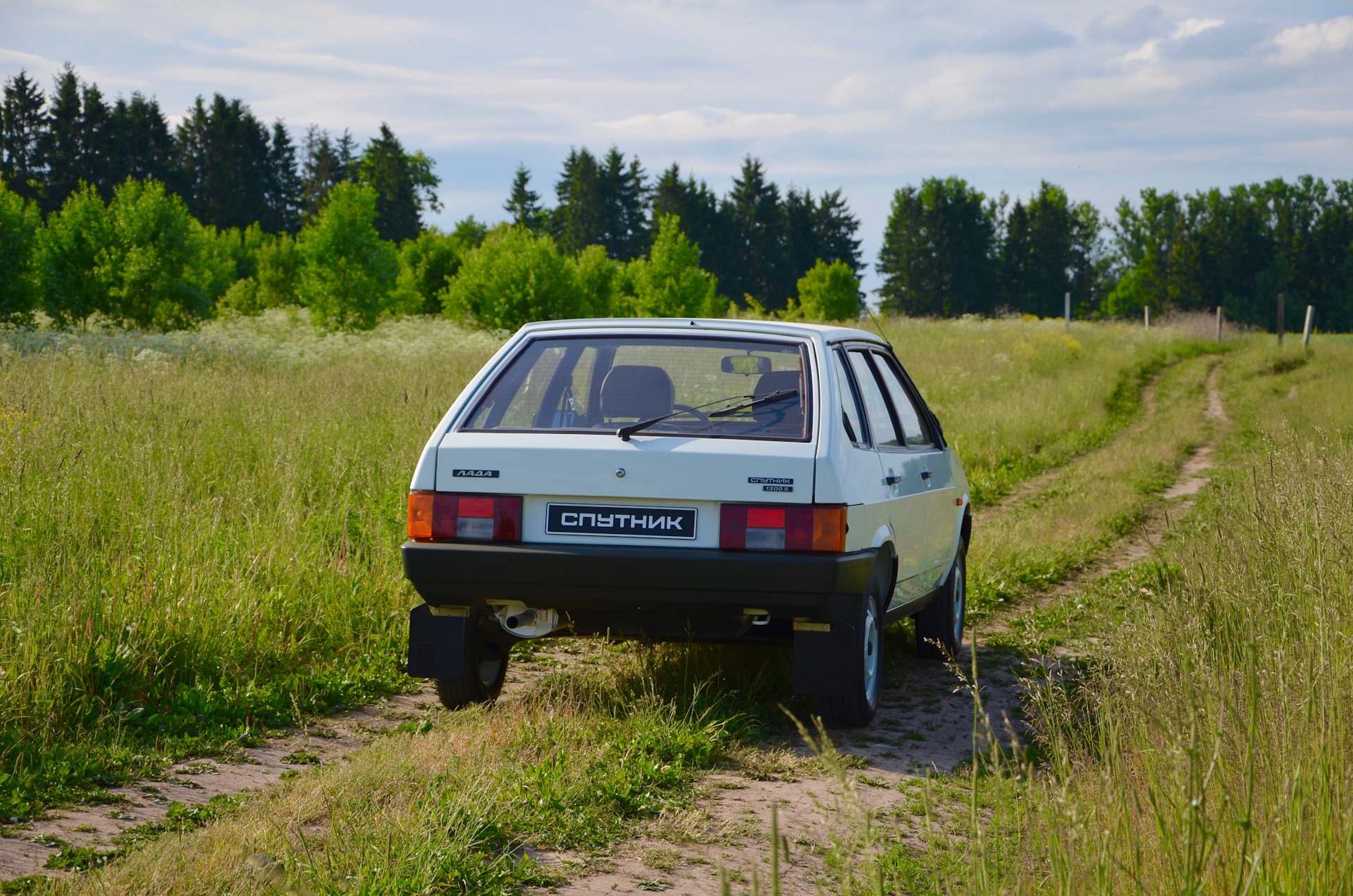 Фото Лады Спутник