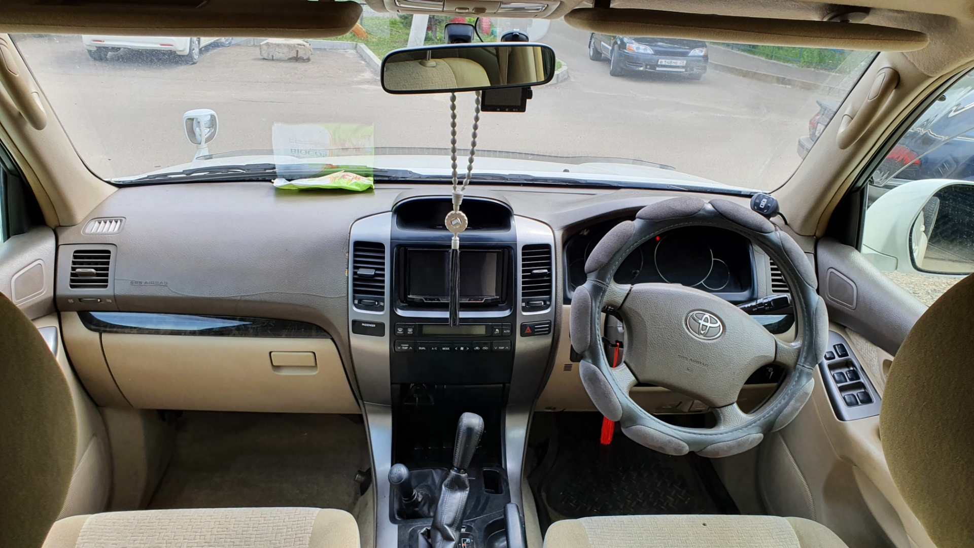 Toyota Land Cruiser Prado 120 салон