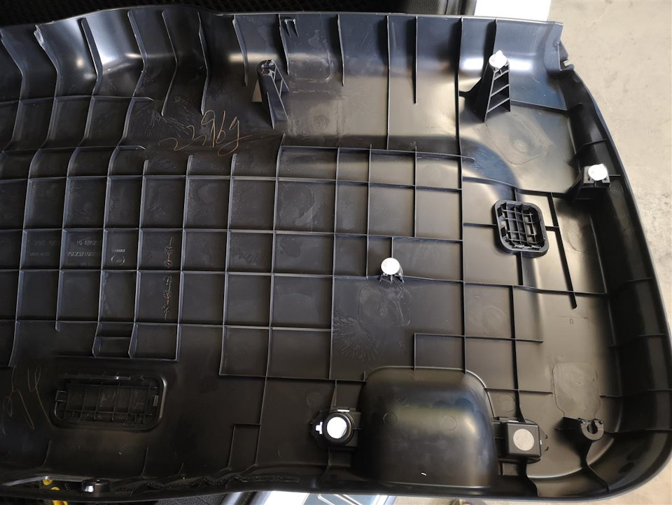 Сдергиваем обшивку. Идет туго — Haval H6 (1G)