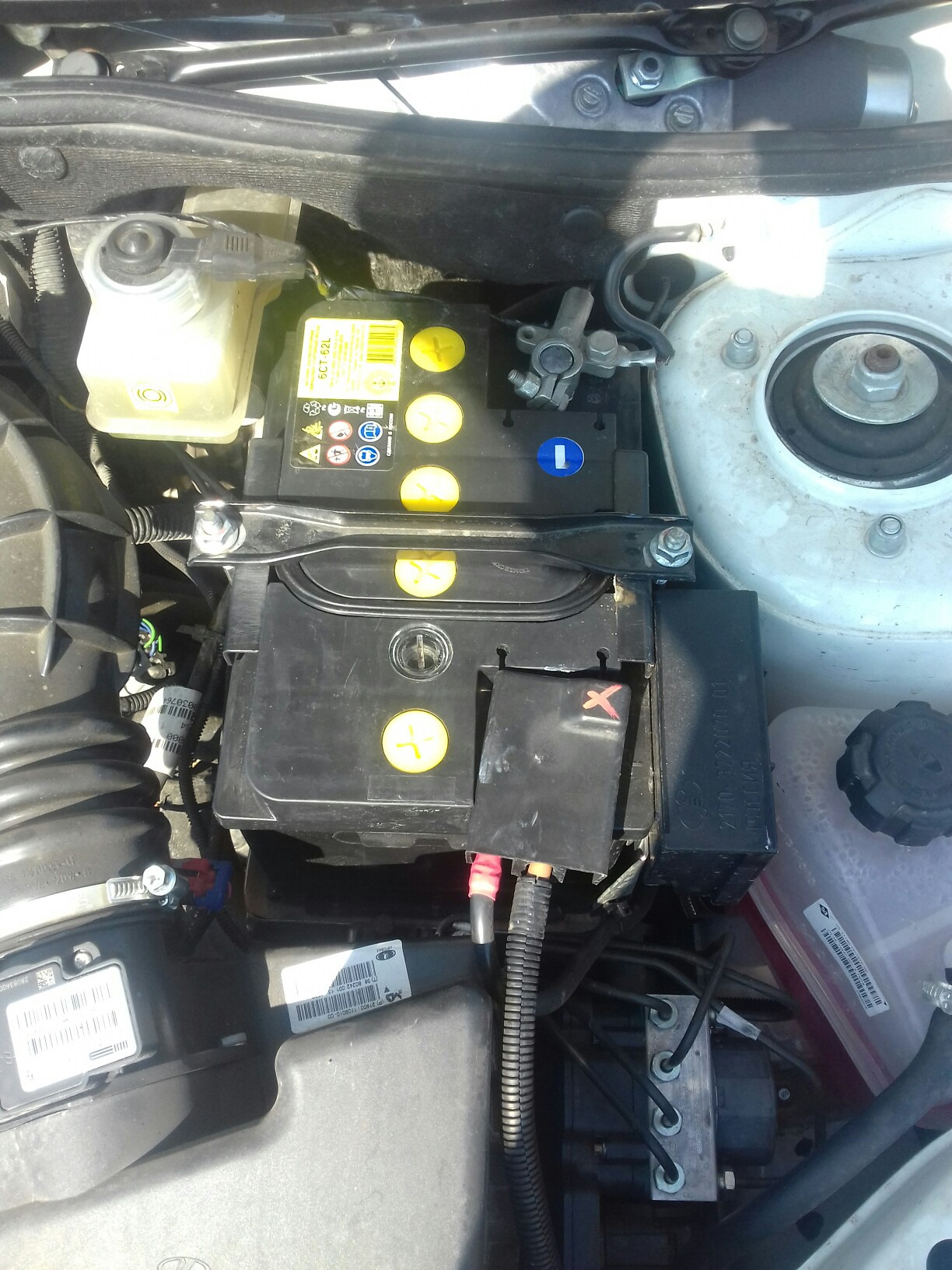 Замена заводского АКБ на АКБ TYUMEN BATTERY 6СТ-62АПЗ г.Тюмень Лось ...