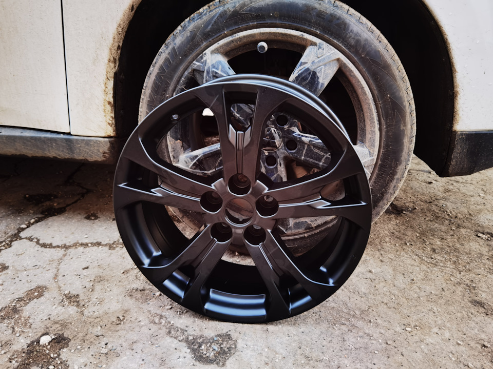 Перекрас оригинальных дисков в черный матовый под лак — Mitsubishi ...