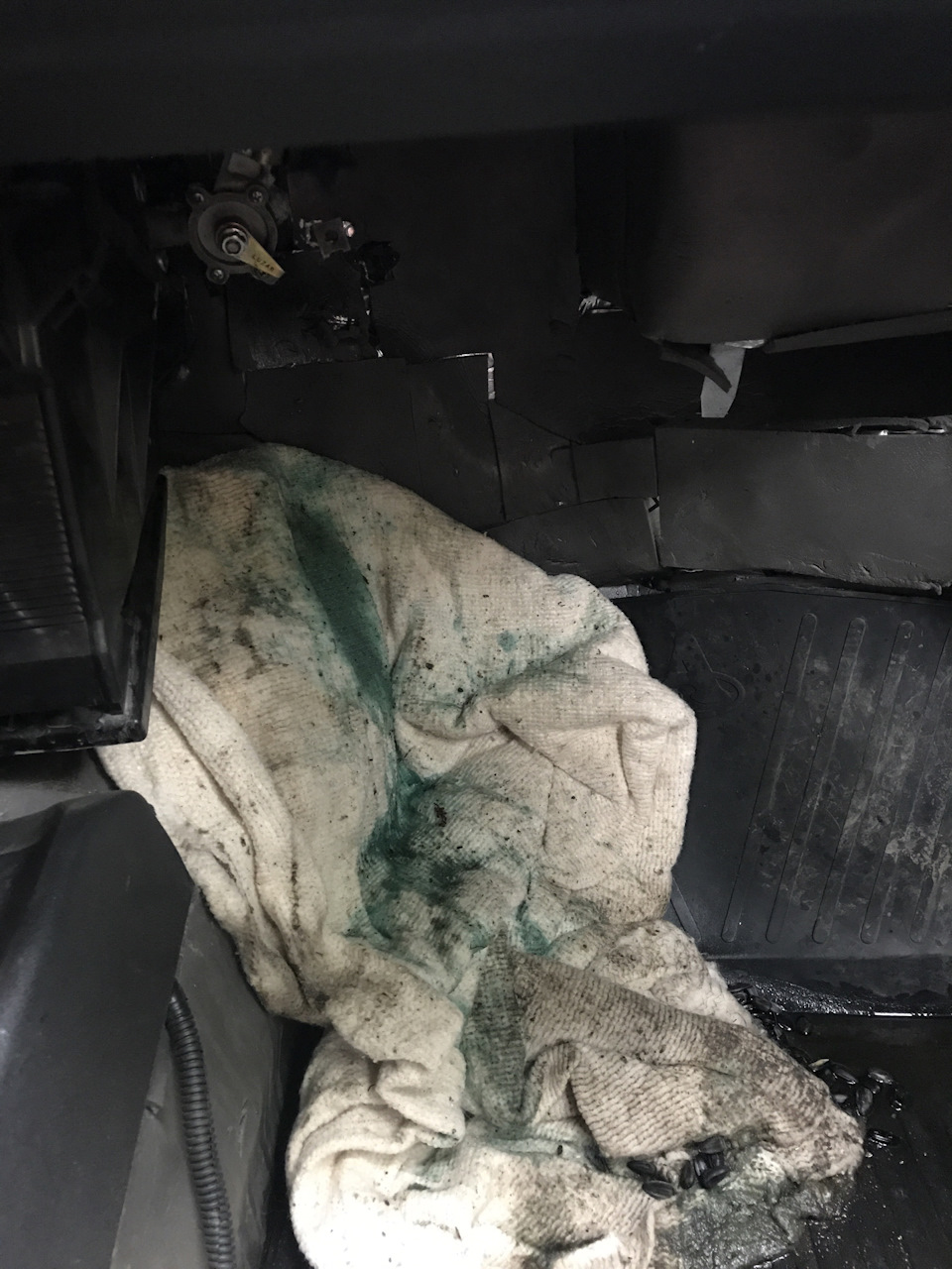 Течь крана печки, замена на сантехнический — LADA 4x4 3D, 1,7 л., 2010 ...