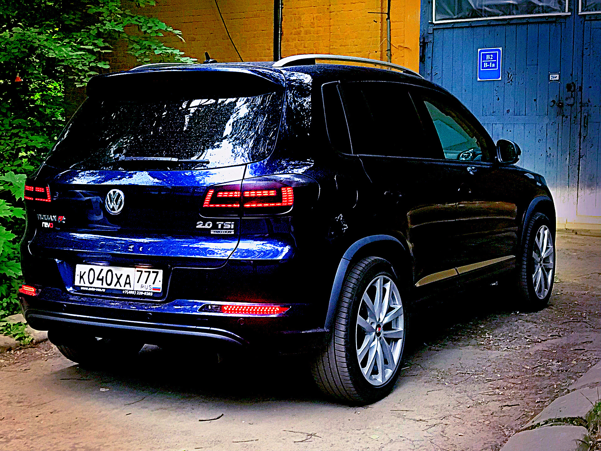 Tiguan 2 Tuning. Tiguan 1. VW Tiguan Tuning. Обвес Volkswagen Tiguan 2013.