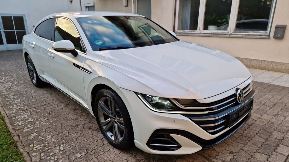 VW Arteon в камуфляже