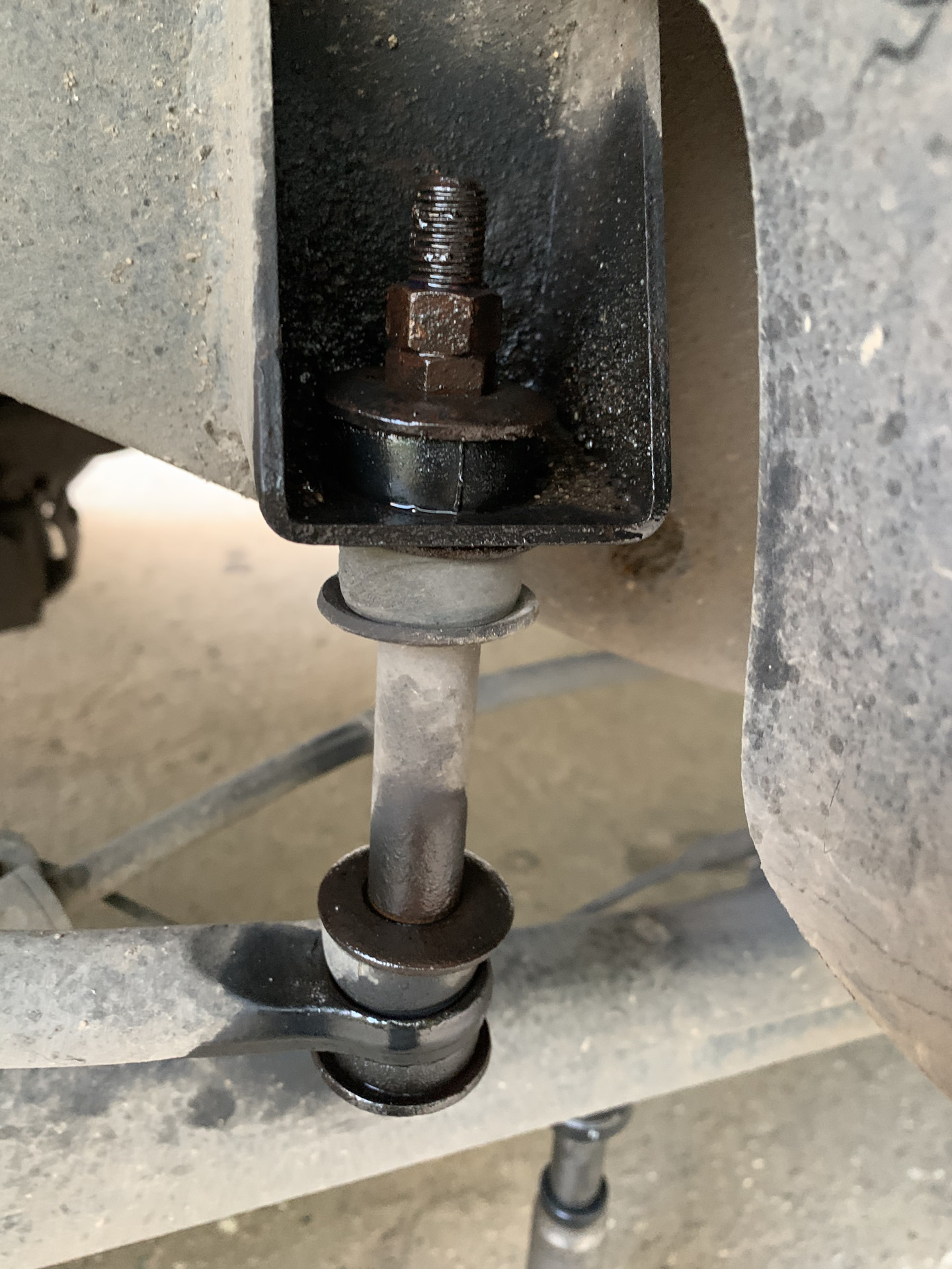 стойка стабилизатора задняя паджеро спорт 2020. стойка стабилизатора митсубиси паджеро 2. стойки стабилизатора на мицубиси паджеро спорт 3. стойка стабилизатора pajero sport 3. стойка стабилизатора паджеро спорт 1.