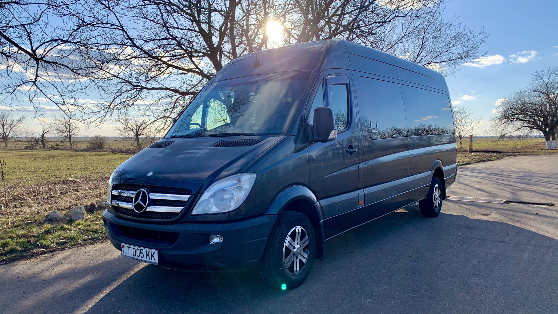 Mercedes-Benz Sprinter (2G) 2.2 дизельный 2009 | ♠️ Чёрный Дельфин ♠️ на  DRIVE2