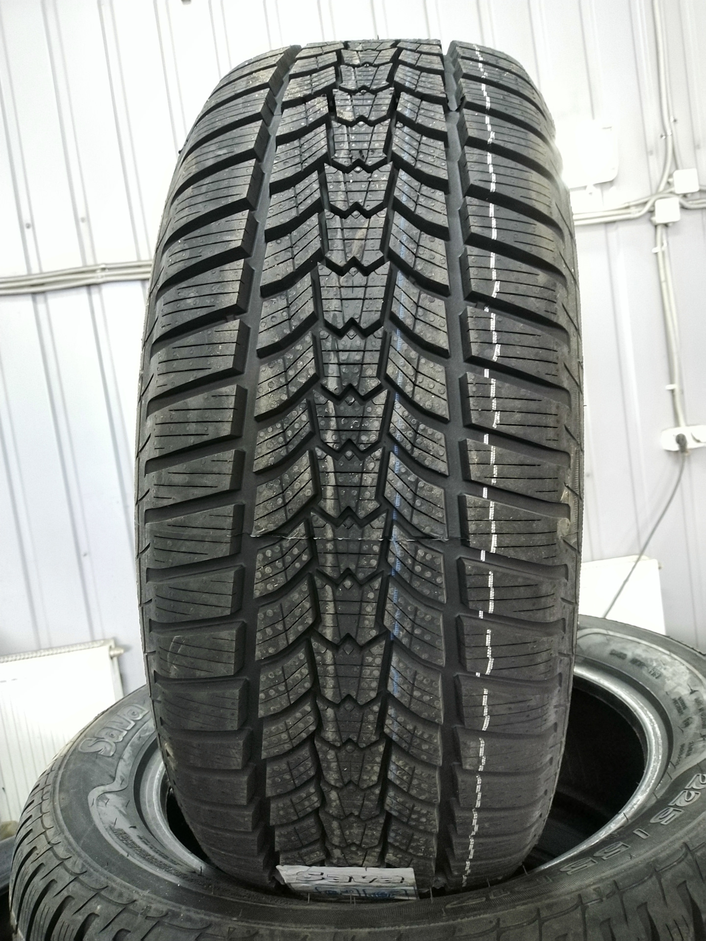 Sava r16 лето. Sava eskimo hp2. 135/80 r13. Зимние шины sava 225 65 17. Sava eskimo hp2 215/55 r17.
