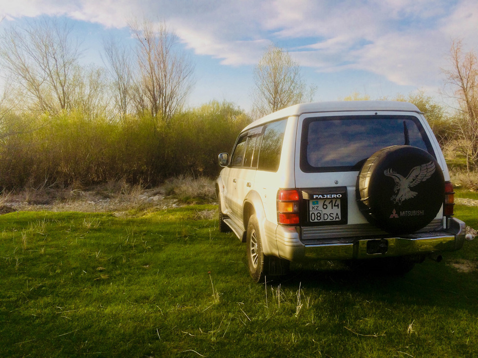 Pajero 2 5 дизель. Сузуки Витара 1997. Сузуки Витара 1997 года. Suzuki Vitara 2.0 МТ 1997. Сузуки Витара 1997 без молдингов.