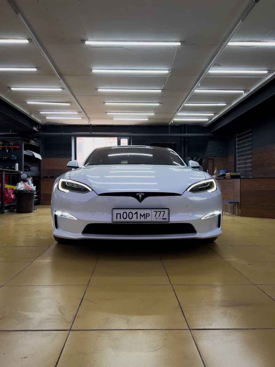 Шумоизоляция Tesla Model S или как тебе такое Илон Маск? — PMR-Service на  DRIVE2